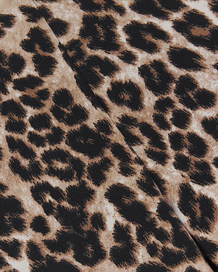 Brown high waisted leopard cropped leggings