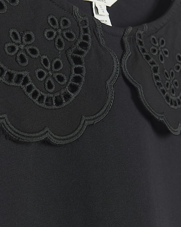 Black broderie collar t-shirt