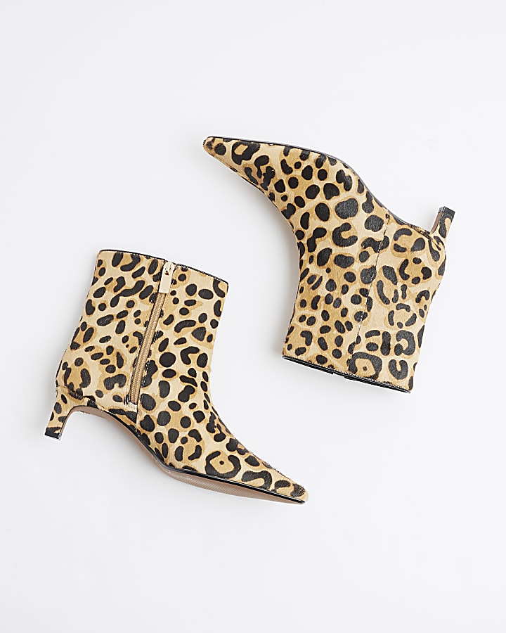 Brown leopard leather kitten heeled boots