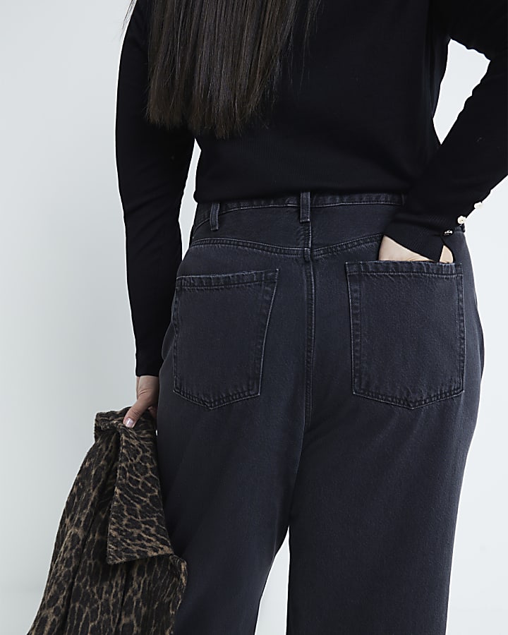 Plus Black Relaxed Straight Jeans