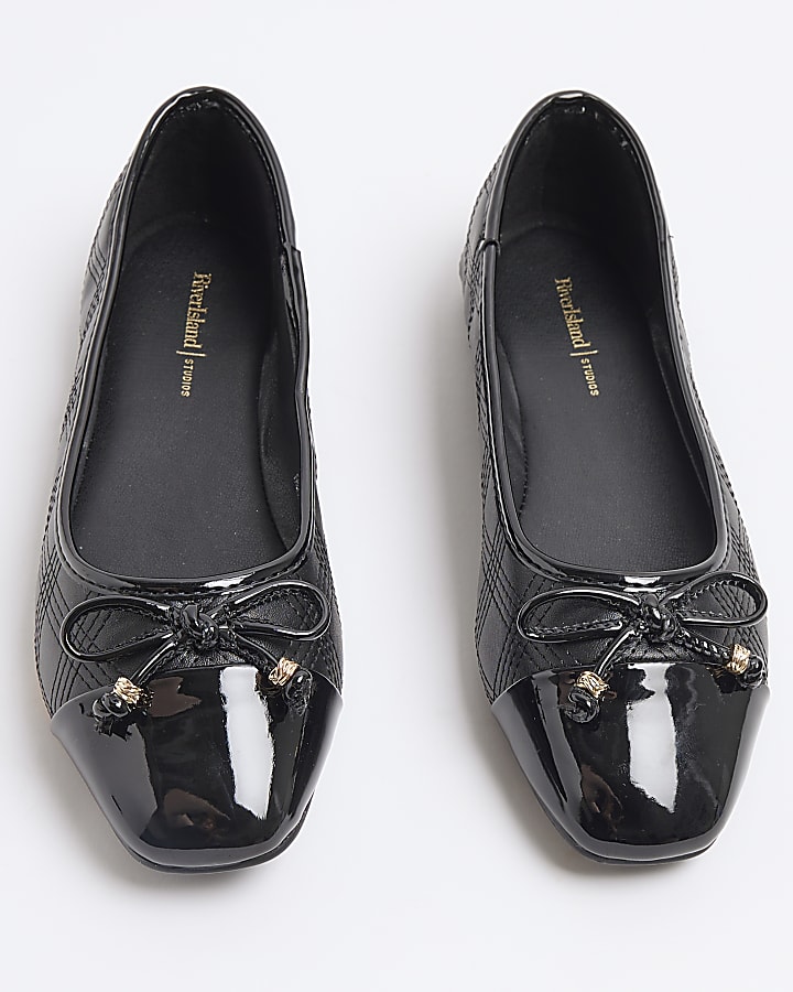 Black Wide Fit Toe Cap Stitch Ballet Pumps