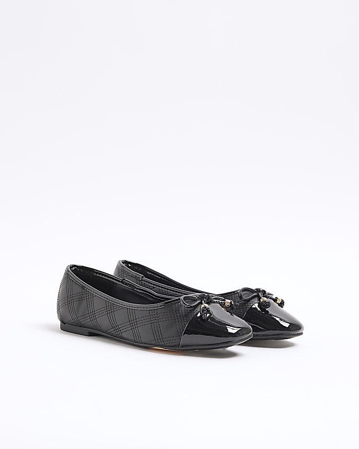 Black Wide Fit Toe Cap Stitch Ballet Pumps