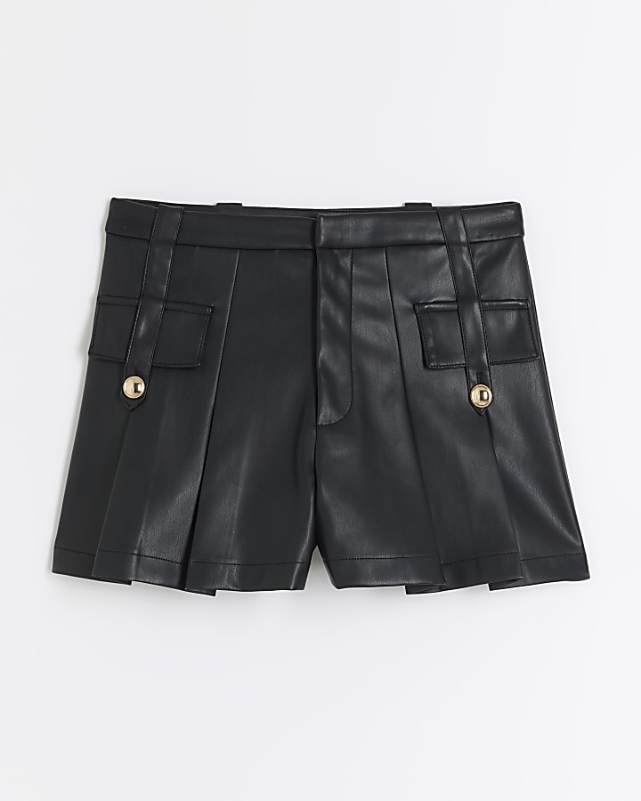 Petite black Faux Leather military shorts