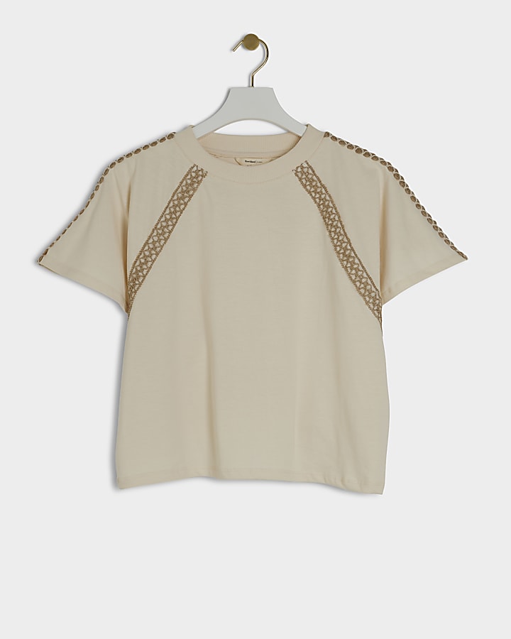 Beige crochet trim t-shirt