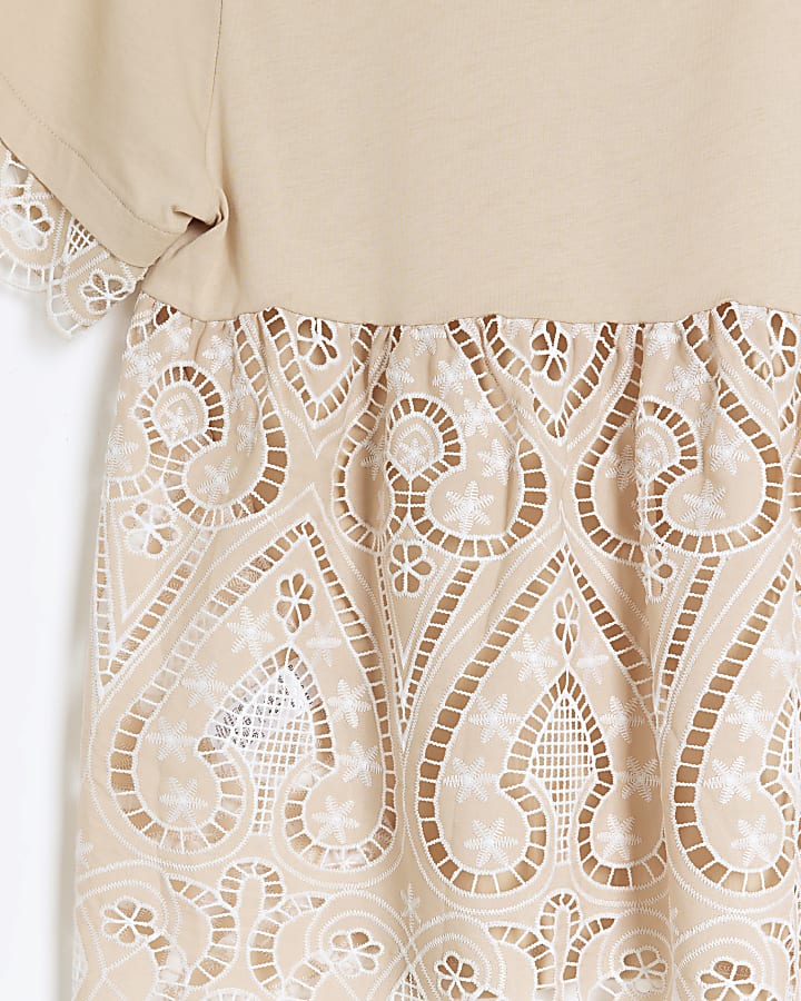 Beige broderie detail t-shirt