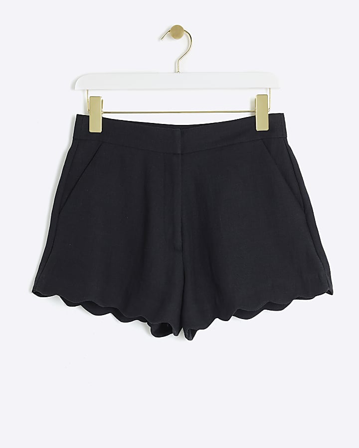 Black Linen Blend Scallop Hem Shorts