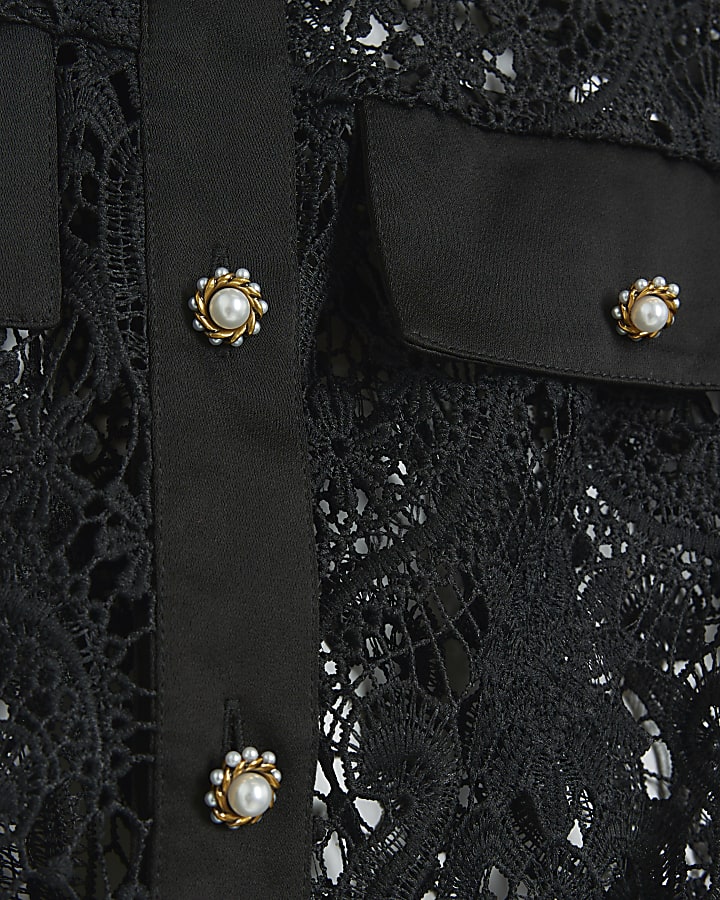 Black lace cropped shirt
