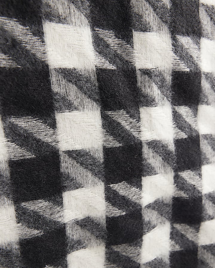 Black Dogtooth Scarf