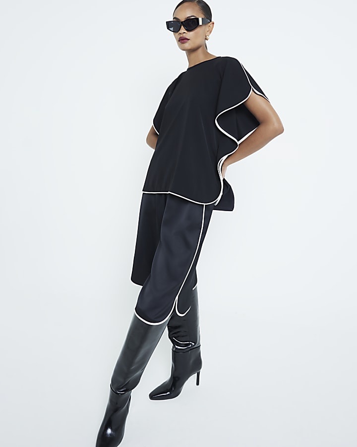 Black Short Sleeved Tipped Detail Top