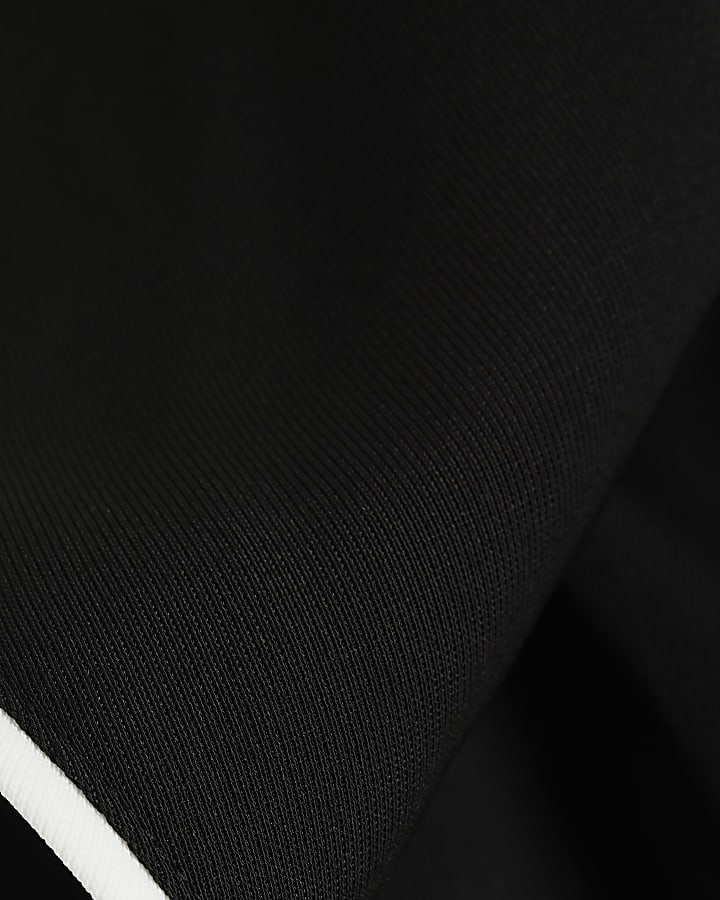Black Short Sleeved Tipped Detail Top