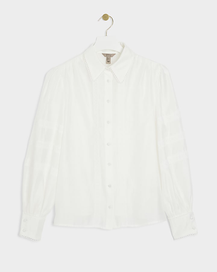 White lace trim shirt