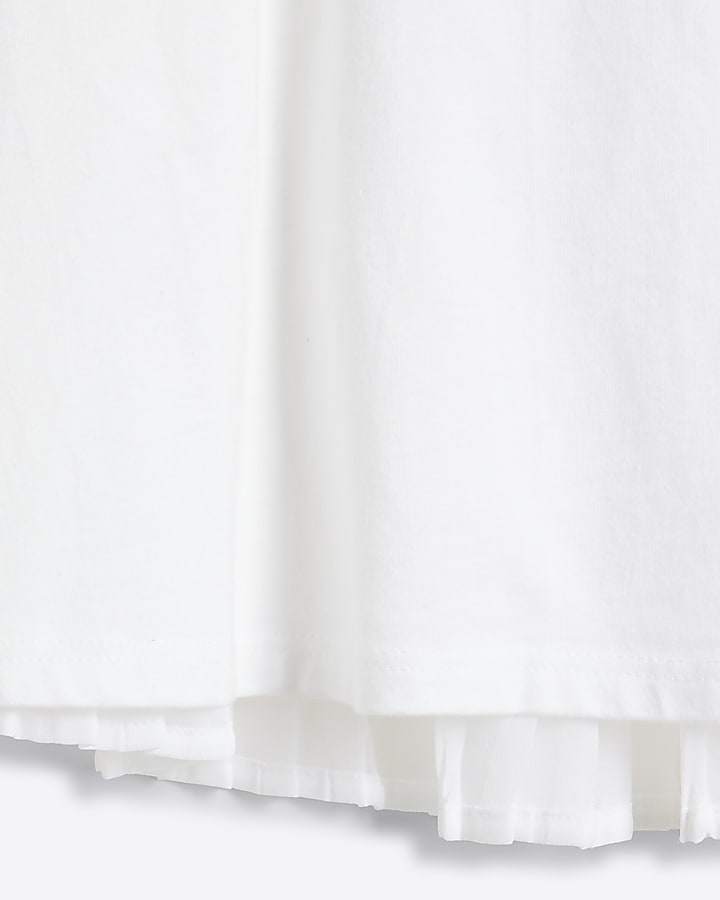 White pleated back t-shirt