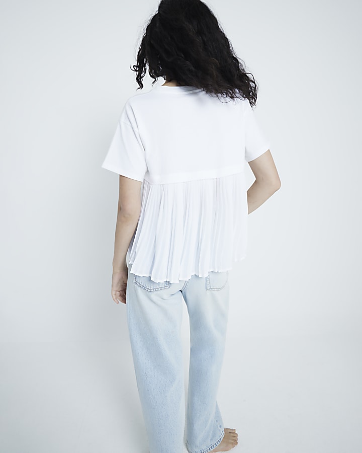 White pleated back t-shirt