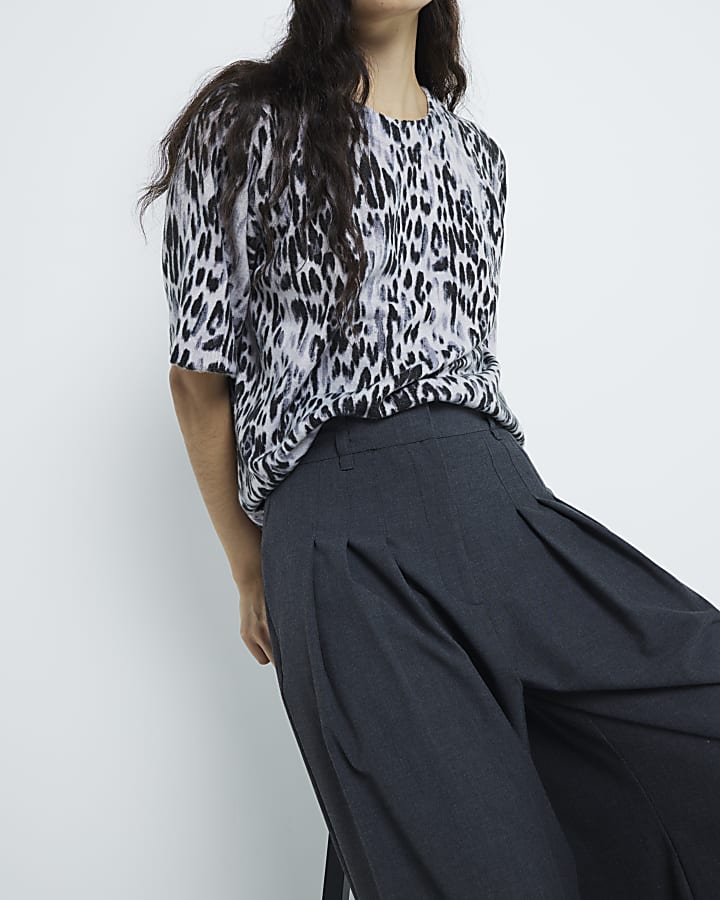 Grey Leopard Print T-Shirt