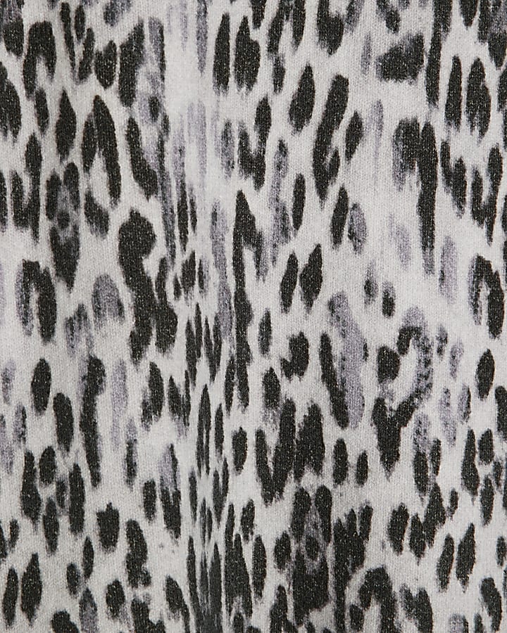 Grey Leopard Print T-Shirt