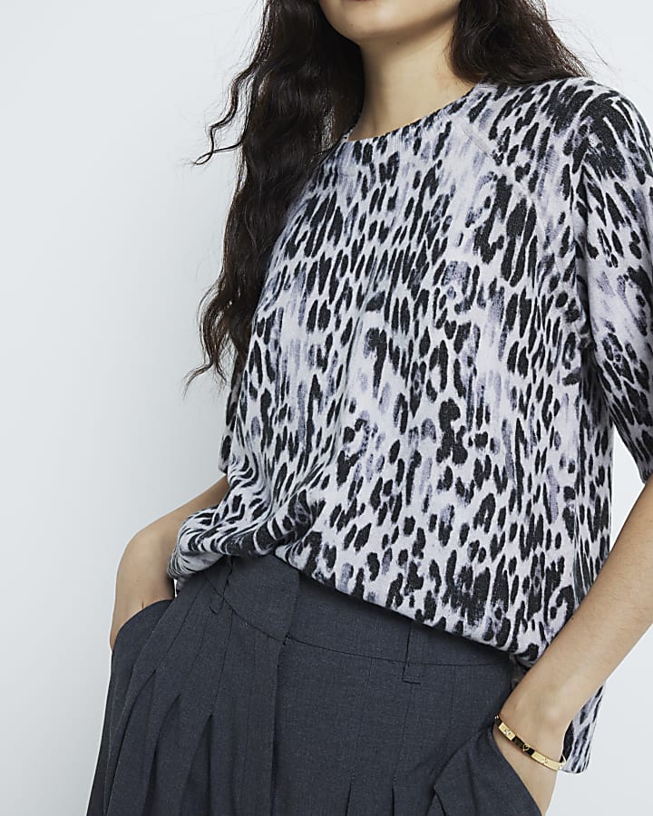 Grey Leopard Print T-Shirt