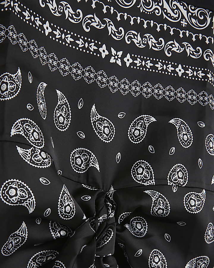 Black paisley tie front t-shirt