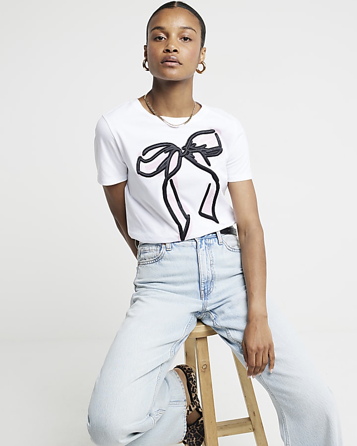 White bow graphic t-shirt