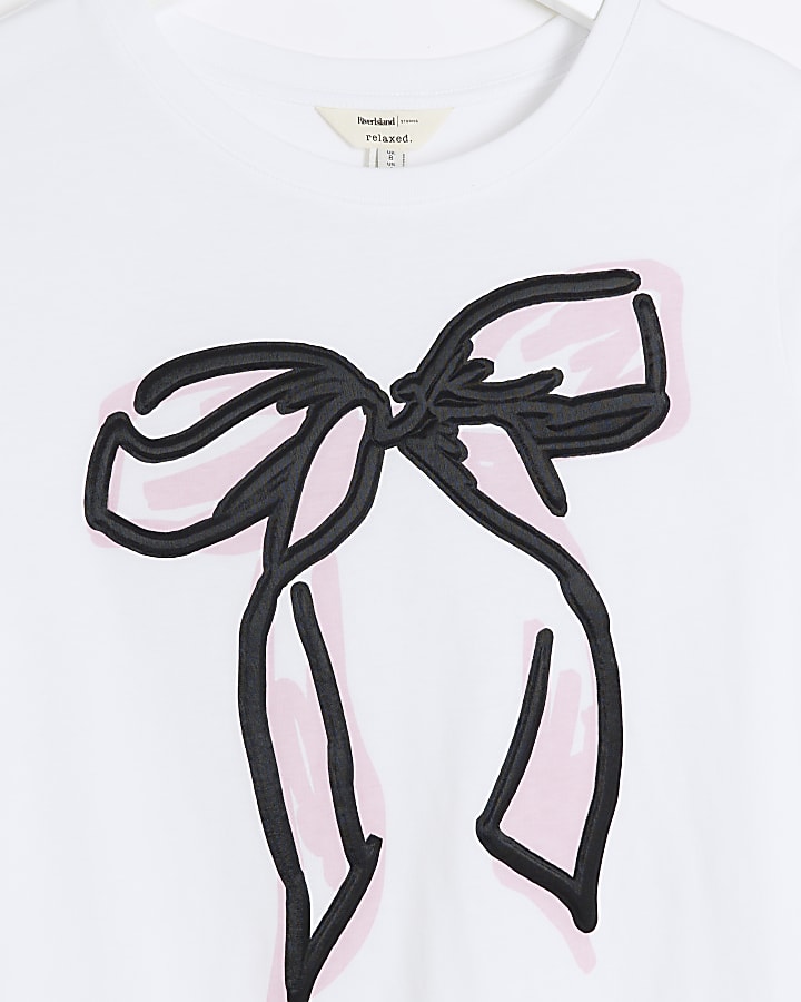 White bow graphic t-shirt