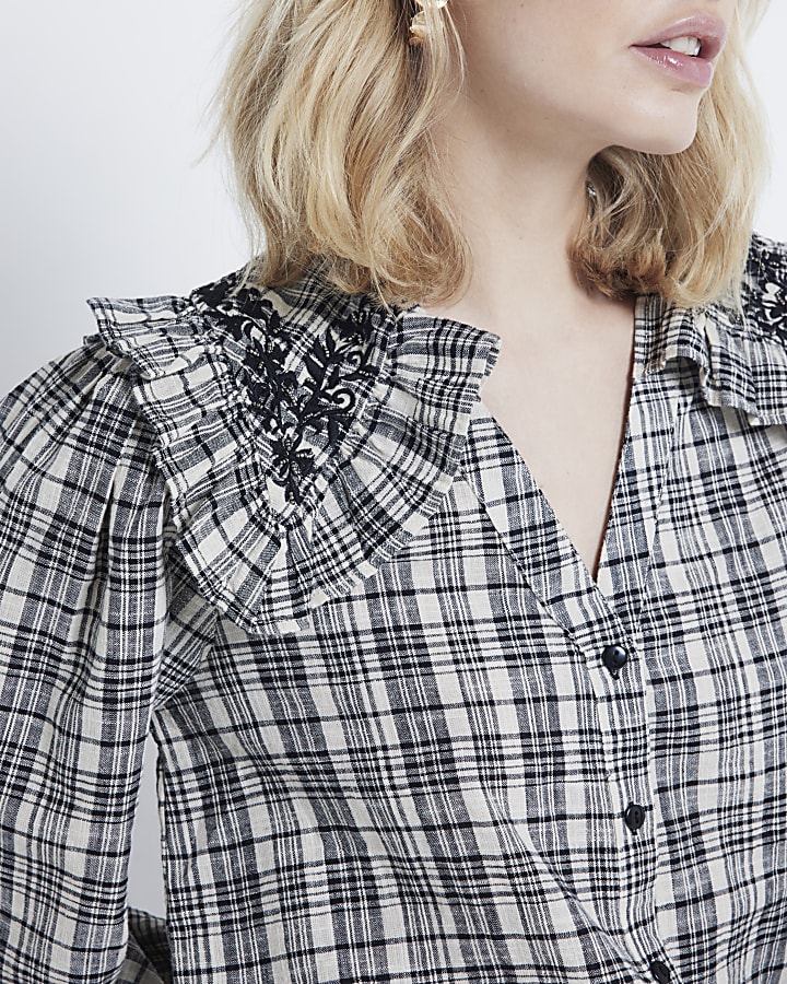 Grey check frill collar shirt