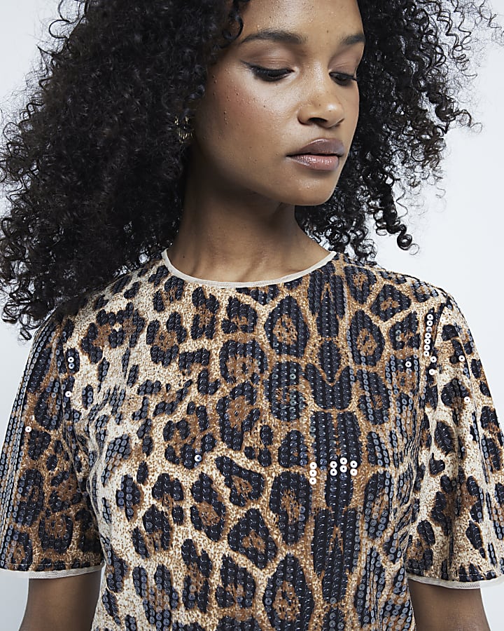 Brown leopard print sequin t-shirt