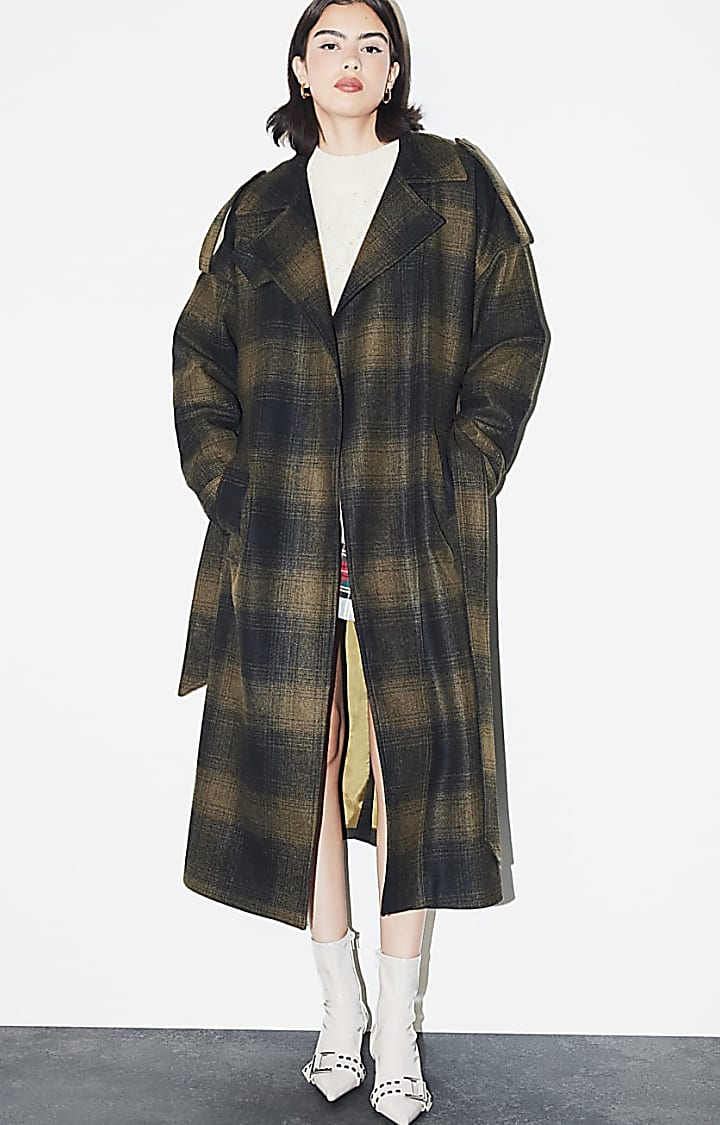 Green dark checked belted coat