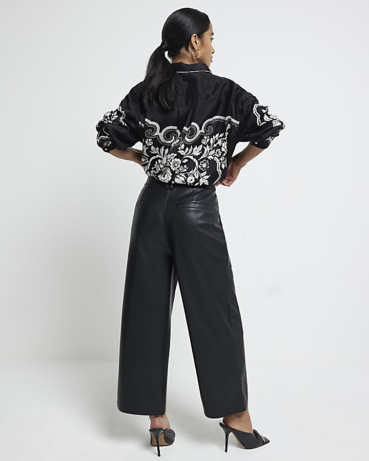 Petite black faux leather cropped trousers