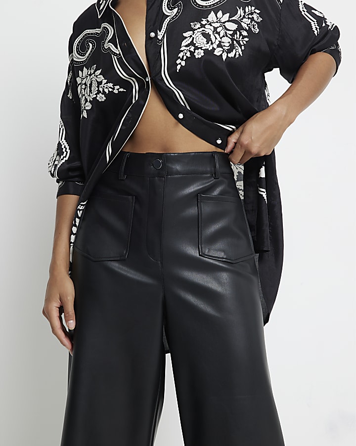 Petite black faux leather cropped trousers