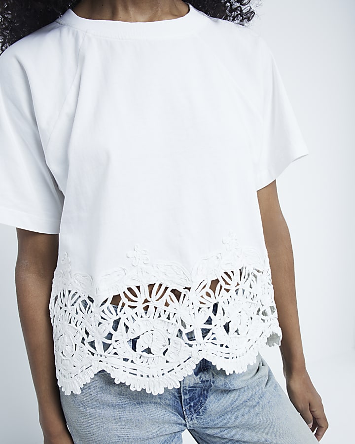 Cream Short Sleeve Crochet Trim Hem T-Shirt