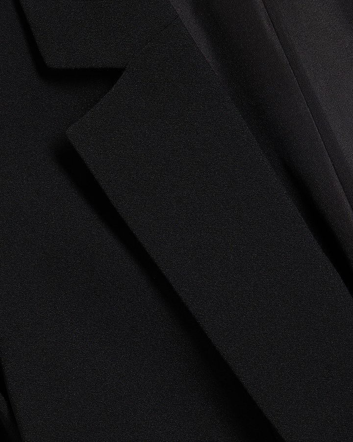 Black rolled sleeve blazer