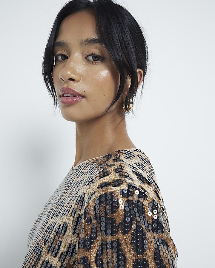 Petite Brown Leopard Print Sequin T-Shirt