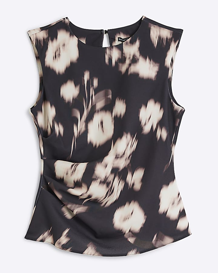 Black blur floral shoulder pad top