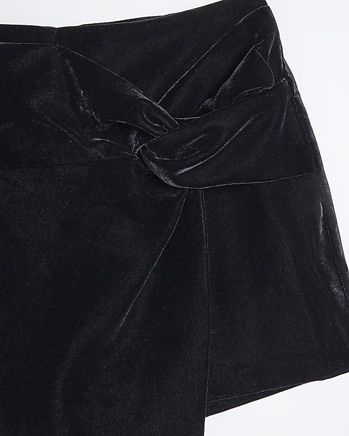 Black Velvet Knot Front Skort