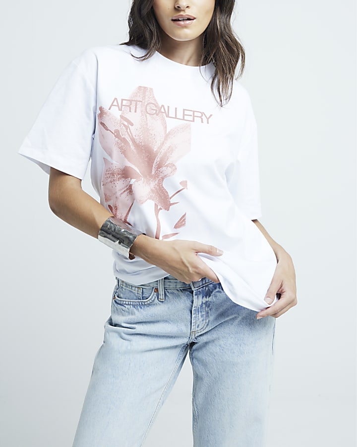 White Oversized Fit Graphic Floral T-Shirt