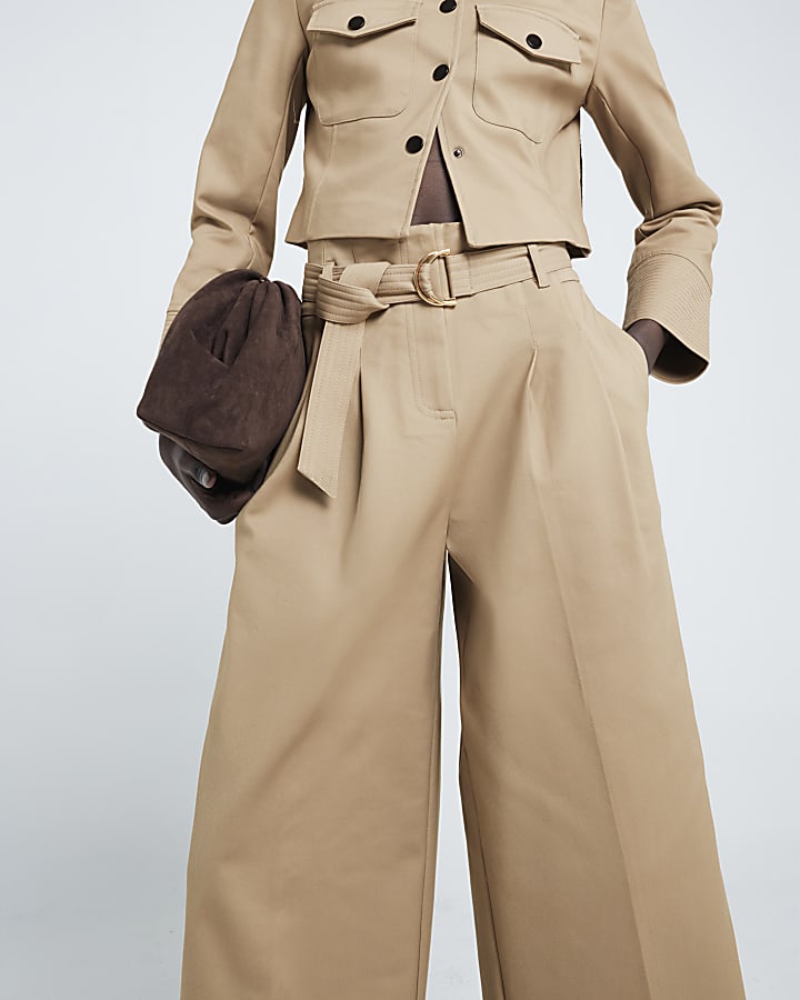 Beige Belted Super Wide Trousers