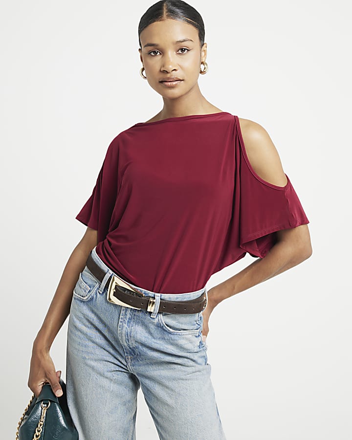 Red cold shoulder t-shirt