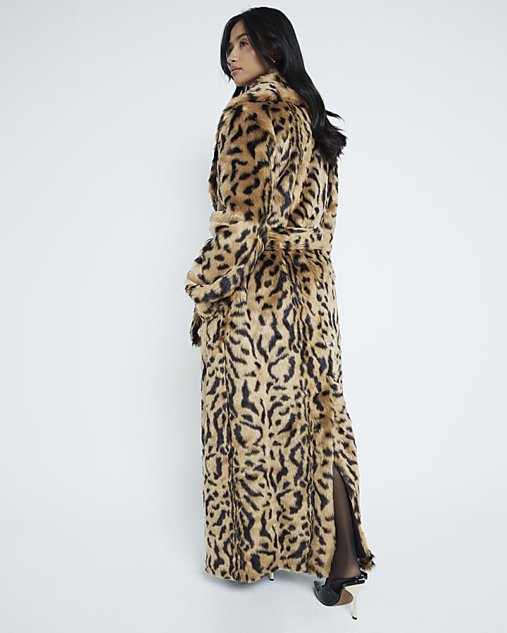 Petite Brown Faux Fur Leopard Collar Coat