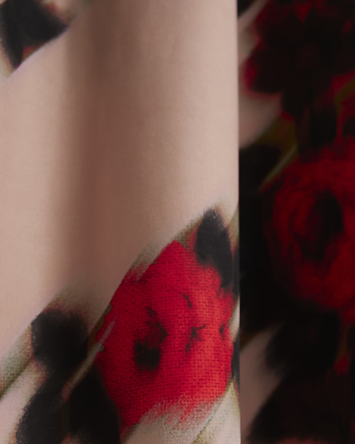 Pink blur floral bodycon mini dress