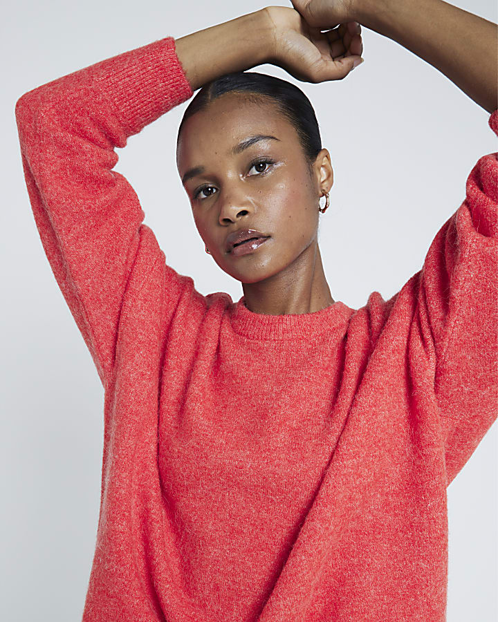 Red knit oversized jumper