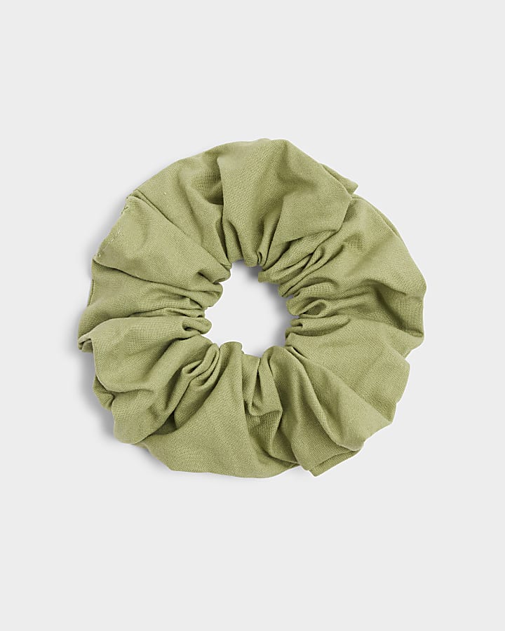 Green oversized scrunchie