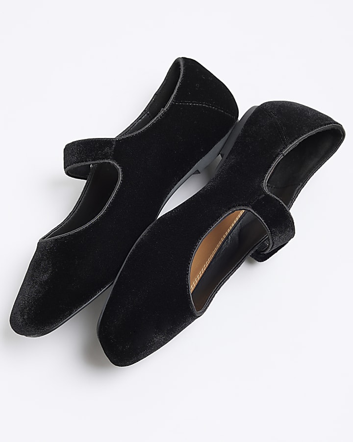 Black Velvet Mary Jane Shoes