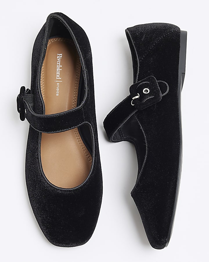 Black Velvet Mary Jane Shoes