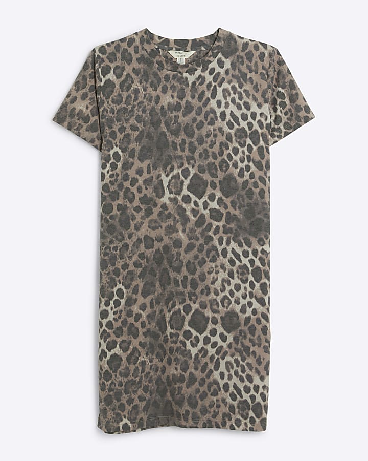 Brown leopard print t-shirt mini dress