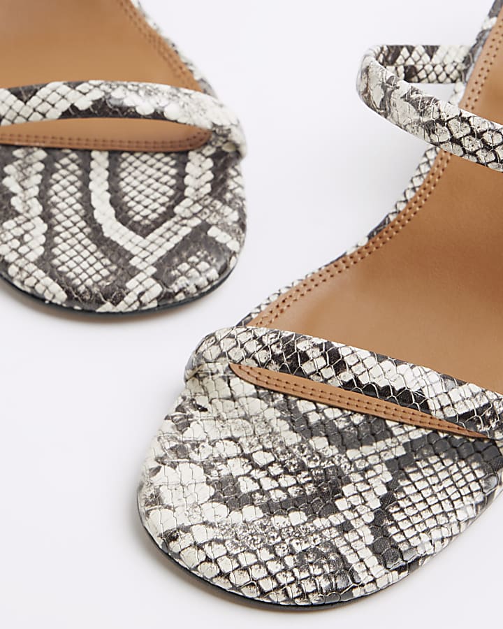 Beige leather kitten heel mule sandals
