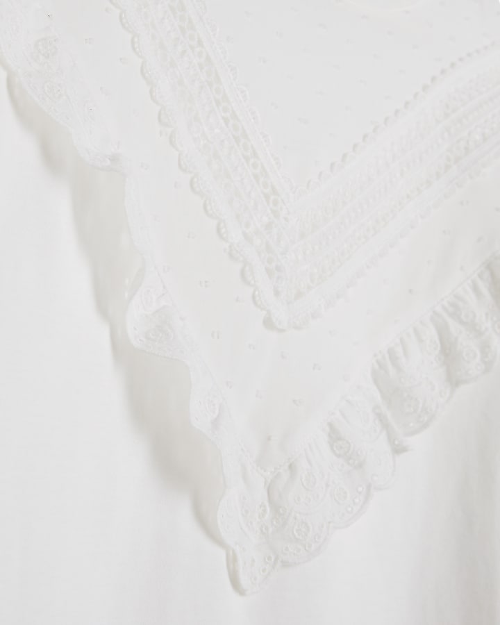 White Chevron Lace Collar T-shirt