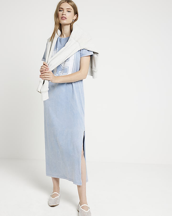 Blue number graphic t-shirt midi dress