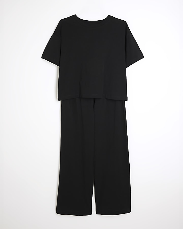 Black t-shirt and wide leg joggers set