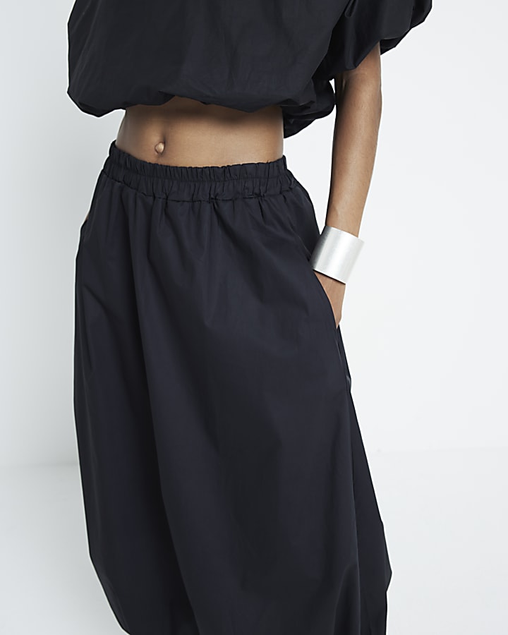 Black Bubble Hem Midi Skirt