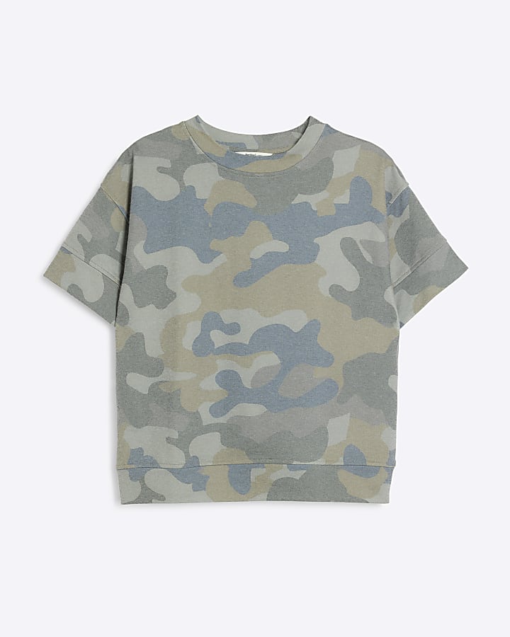 Green camo sweatshirt t-shirt