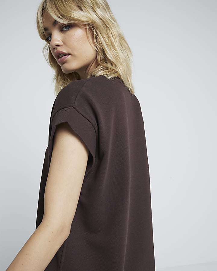 Brown sleeveless sweatshirt mini dress